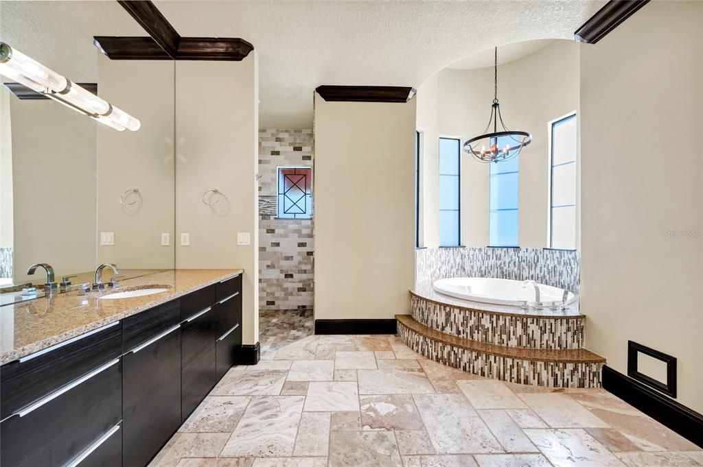 For Sale: $2,530,000 (4 beds, 4 baths, 5178 Square Feet)