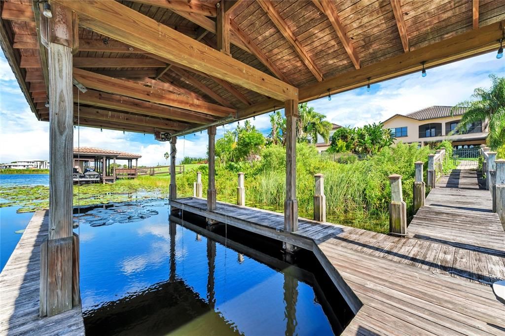 For Sale: $2,530,000 (4 beds, 4 baths, 5178 Square Feet)