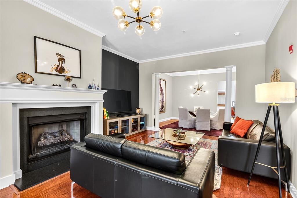 Active With Contract: $584,000 (3 beds, 2 baths, 2188 Square Feet)