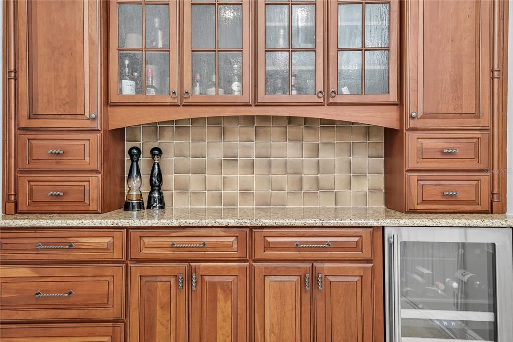 Active With Contract: $584,000 (3 beds, 2 baths, 2188 Square Feet)