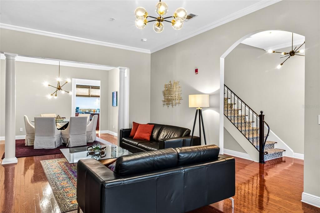 Active With Contract: $584,000 (3 beds, 2 baths, 2188 Square Feet)