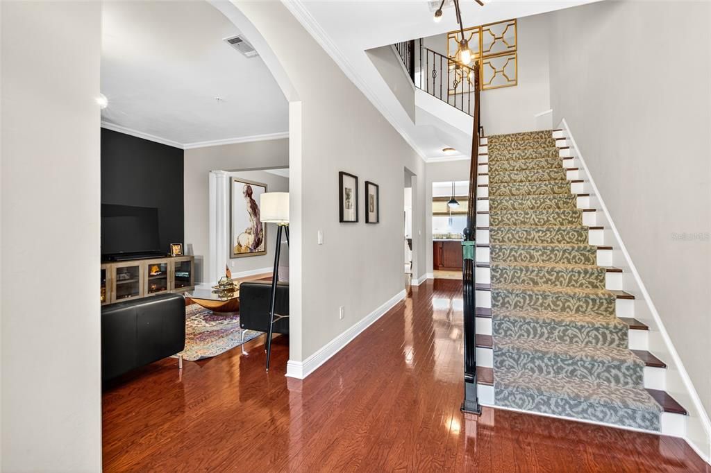 Active With Contract: $584,000 (3 beds, 2 baths, 2188 Square Feet)