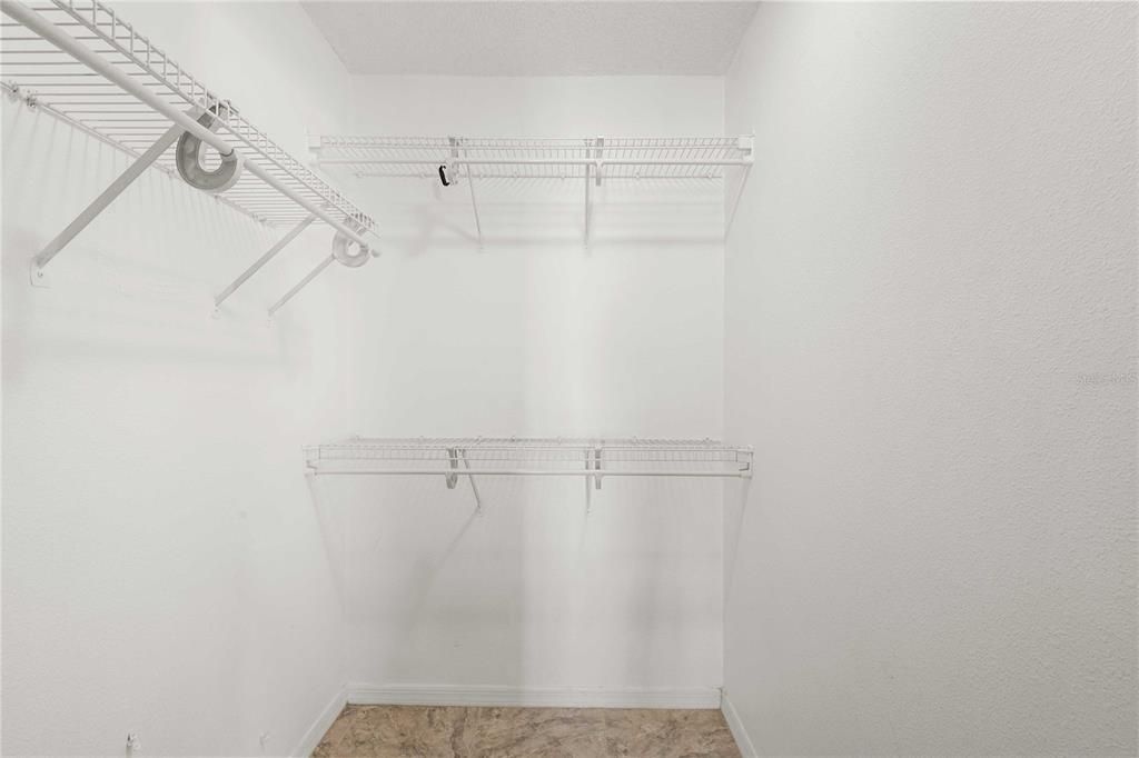 En Venta: $278,000 (3 camas, 2 baños, 1378 Pies cuadrados)