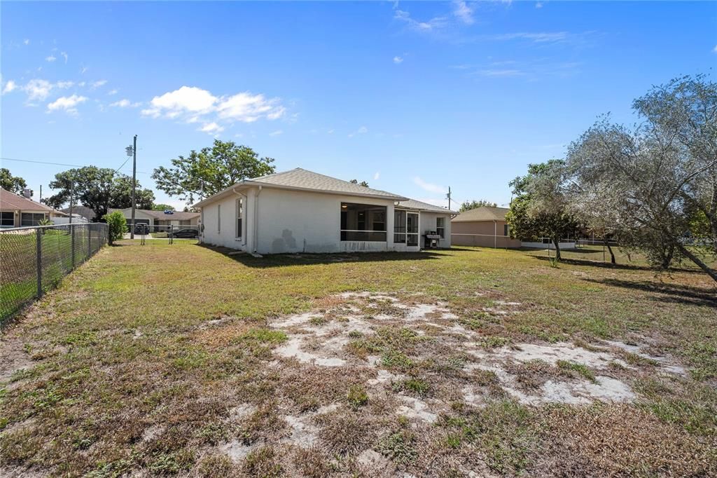 En Venta: $278,000 (3 camas, 2 baños, 1378 Pies cuadrados)