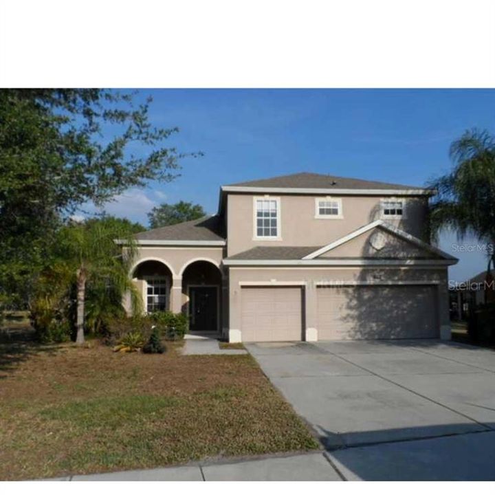 En Renta: $2,800 (4 camas, 3 baños, 2752 Pies cuadrados)