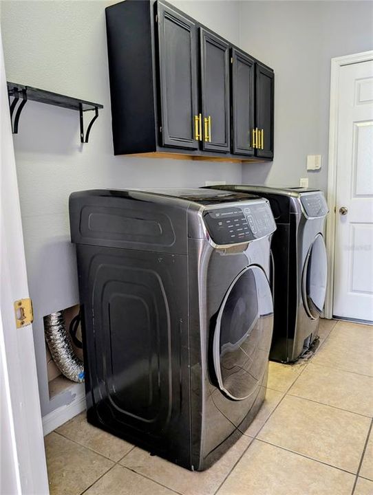 En Renta: $2,800 (4 camas, 3 baños, 2752 Pies cuadrados)