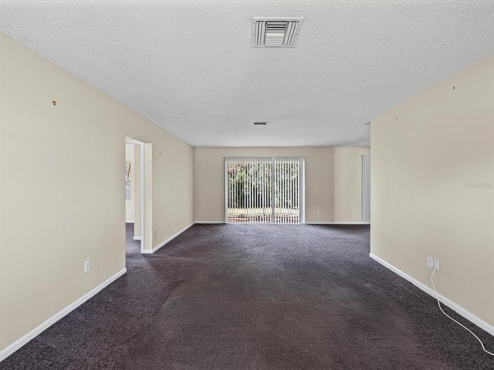 Active With Contract: $210,000 (3 beds, 2 baths, 1344 Square Feet)