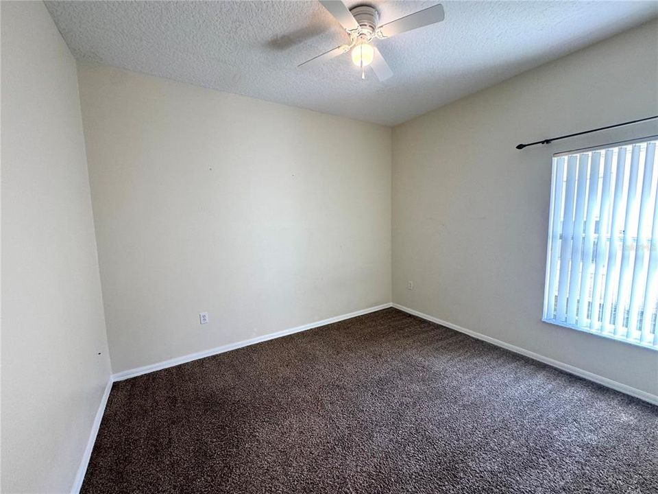 Activo con contrato: $2,700 (5 camas, 3 baños, 2565 Pies cuadrados)