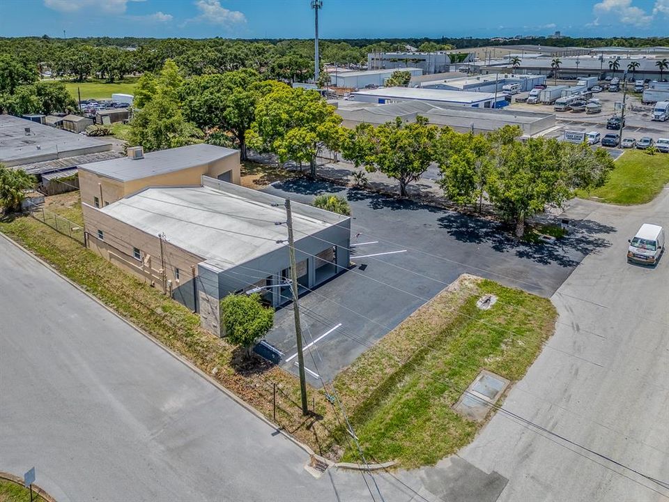 For Sale: $1,275,000 (0 beds, 0 baths, 3719 Square Feet)