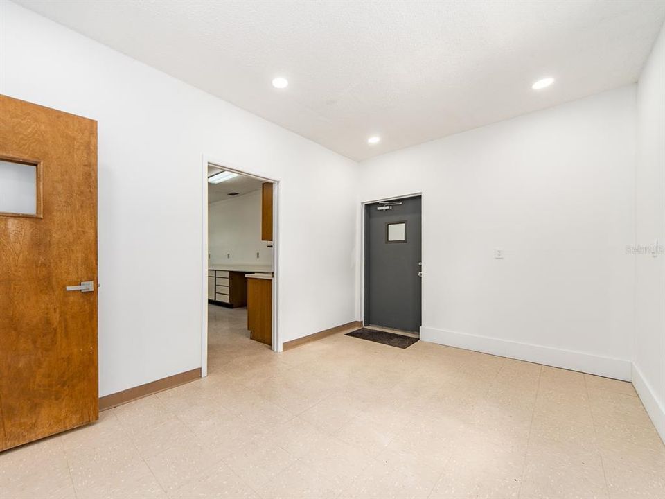 For Sale: $1,275,000 (0 beds, 0 baths, 3719 Square Feet)