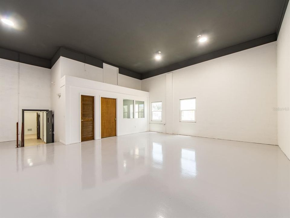 For Sale: $1,275,000 (0 beds, 0 baths, 3719 Square Feet)