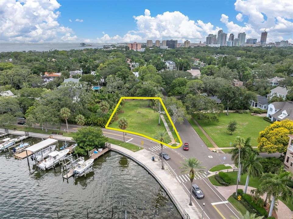 For Sale: $9,975,000 (4 beds, 4 baths, 6605 Square Feet)