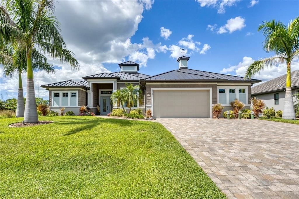 For Sale: $1,100,000 (3 beds, 3 baths, 2128 Square Feet)