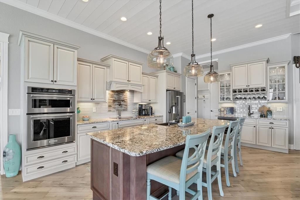 For Sale: $1,100,000 (3 beds, 3 baths, 2128 Square Feet)