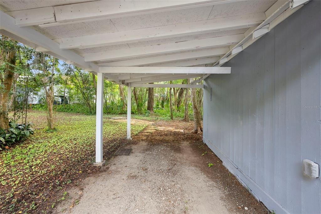 For Sale: $269,900 (2 beds, 1 baths, 947 Square Feet)