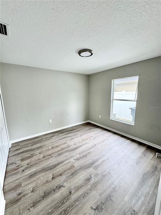 En Venta: $264,900 (4 camas, 2 baños, 1736 Pies cuadrados)