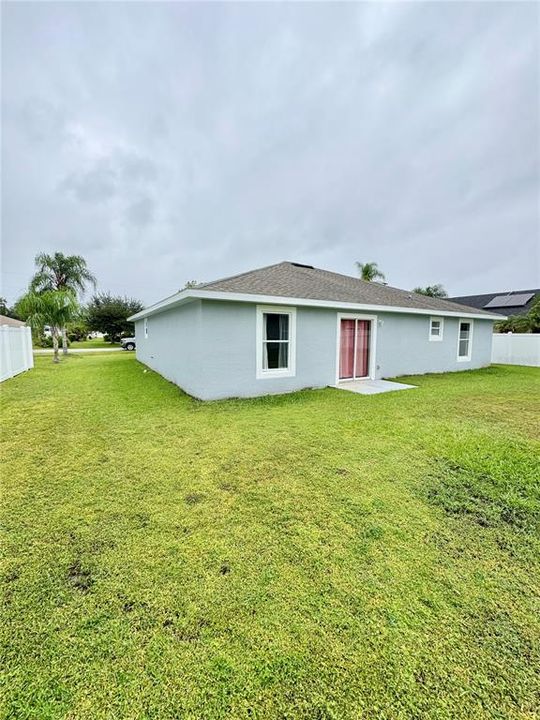 En Venta: $264,900 (4 camas, 2 baños, 1736 Pies cuadrados)