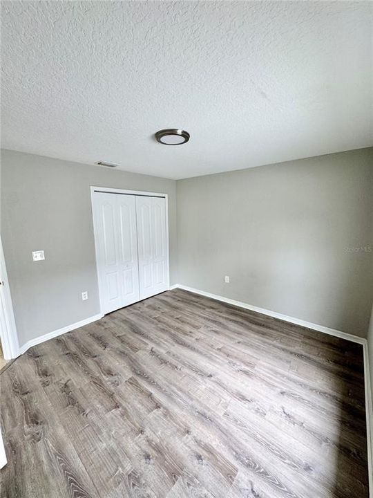 En Venta: $264,900 (4 camas, 2 baños, 1736 Pies cuadrados)