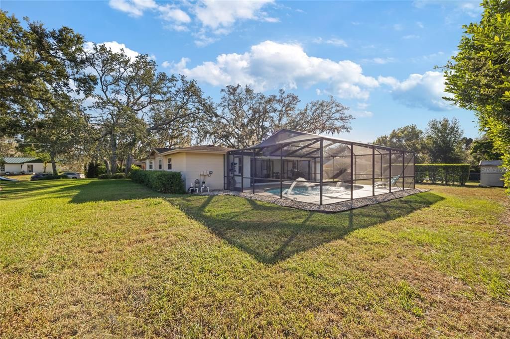 For Sale: $425,000 (3 beds, 2 baths, 1187 Square Feet)