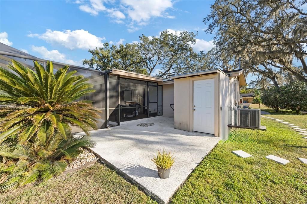 For Sale: $425,000 (3 beds, 2 baths, 1187 Square Feet)