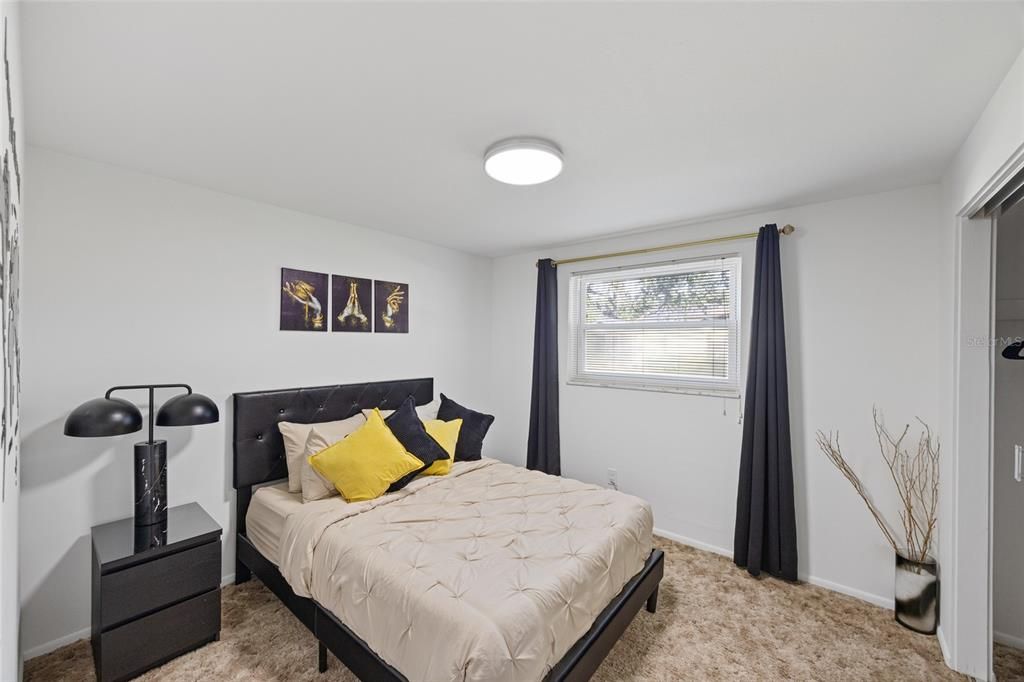 For Sale: $425,000 (3 beds, 2 baths, 1187 Square Feet)