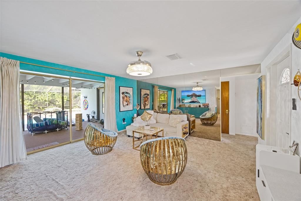 For Sale: $425,000 (3 beds, 2 baths, 1187 Square Feet)