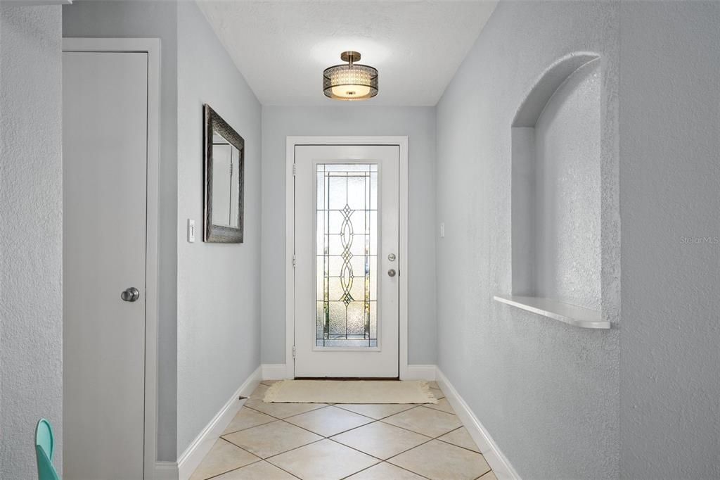 For Sale: $299,900 (3 beds, 2 baths, 1576 Square Feet)