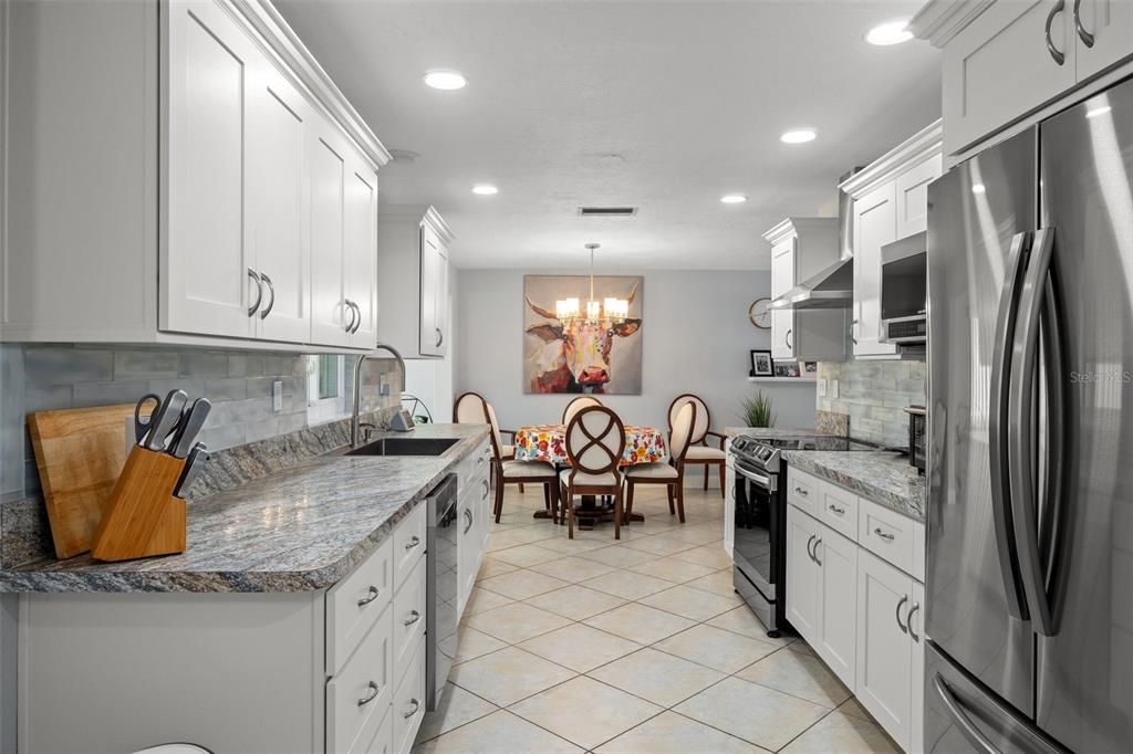 For Sale: $299,900 (3 beds, 2 baths, 1576 Square Feet)