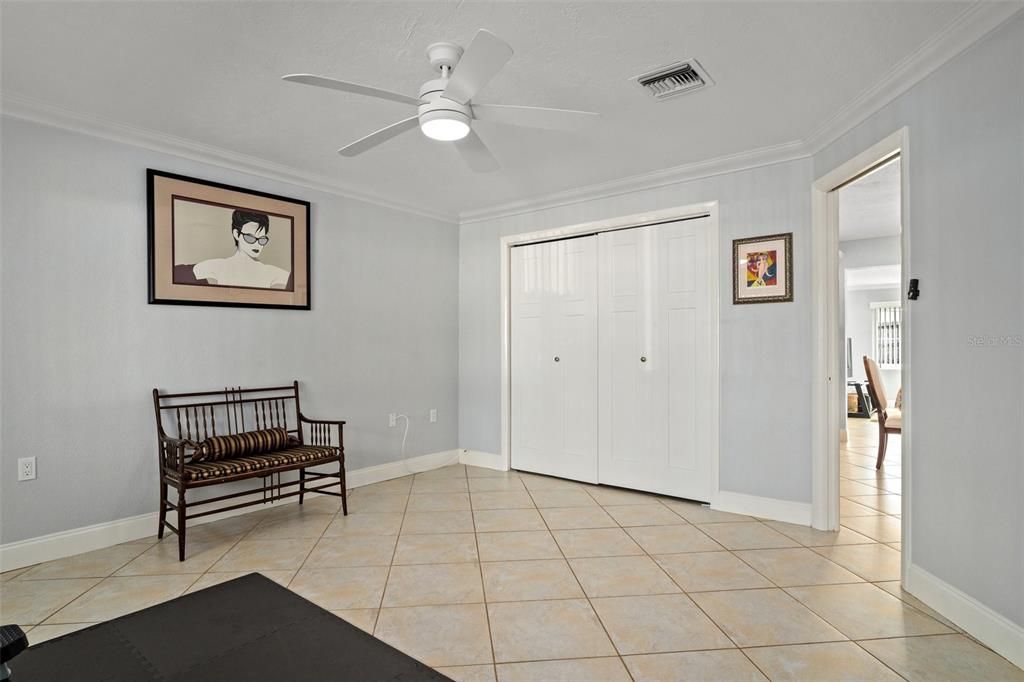 For Sale: $299,900 (3 beds, 2 baths, 1576 Square Feet)