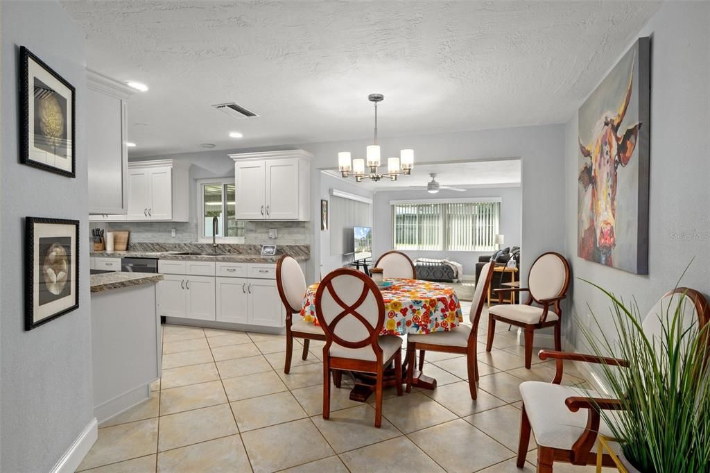 For Sale: $299,900 (3 beds, 2 baths, 1576 Square Feet)