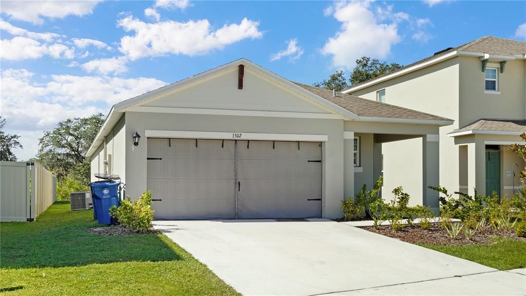 For Sale: $278,900 (3 beds, 2 baths, 1625 Square Feet)