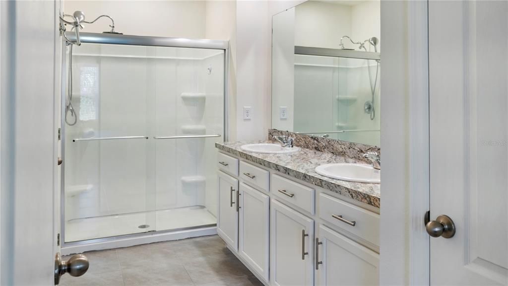 For Sale: $278,900 (3 beds, 2 baths, 1625 Square Feet)