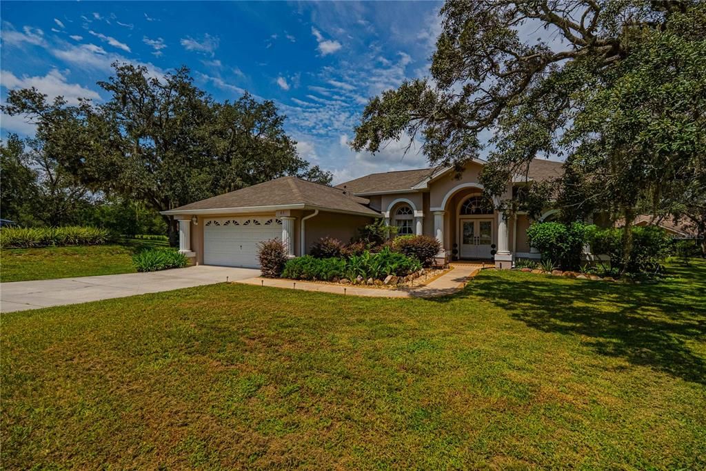 For Sale: $405,000 (4 beds, 3 baths, 2046 Square Feet)