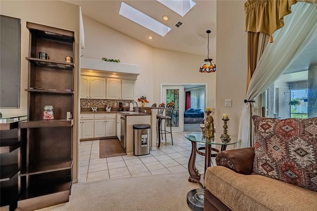 For Sale: $405,000 (4 beds, 3 baths, 2046 Square Feet)