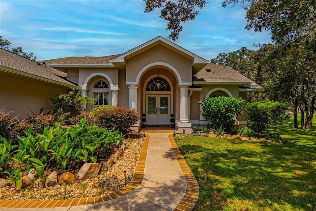 For Sale: $405,000 (4 beds, 3 baths, 2046 Square Feet)