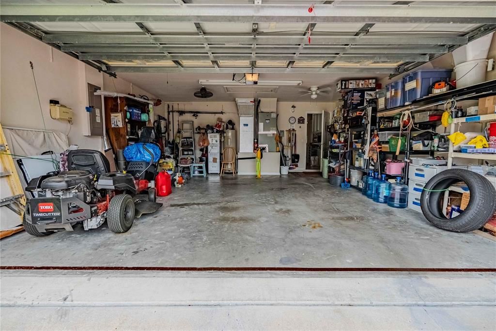 For Sale: $405,000 (4 beds, 3 baths, 2046 Square Feet)