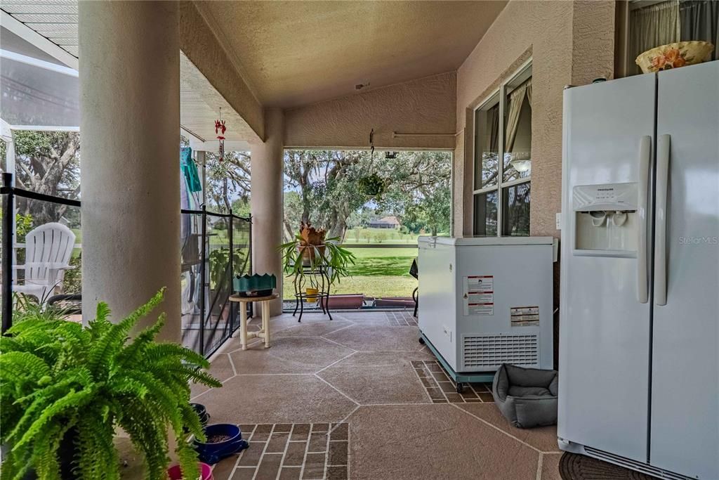 For Sale: $405,000 (4 beds, 3 baths, 2046 Square Feet)