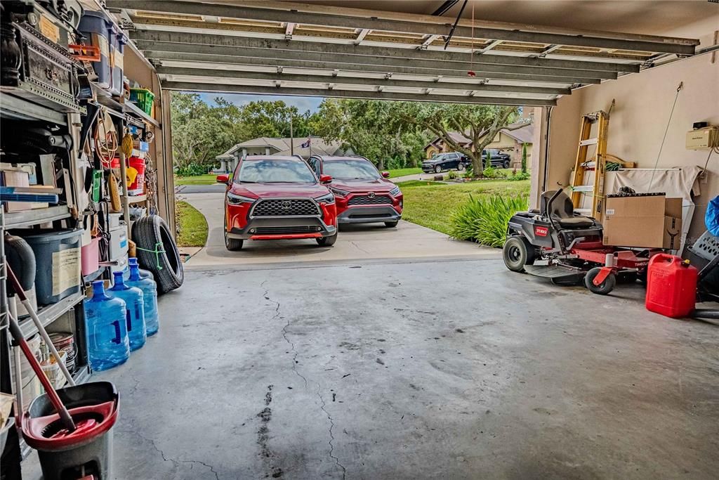 For Sale: $405,000 (4 beds, 3 baths, 2046 Square Feet)