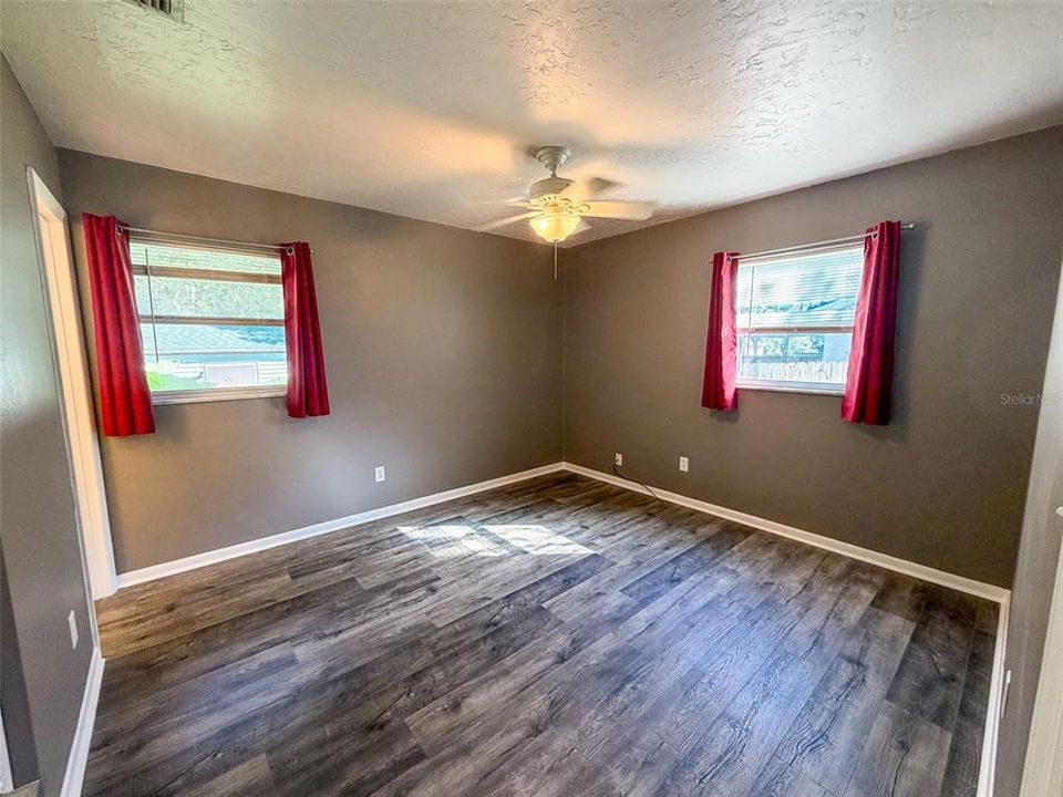 На продажу: $225,000 (3 спален, 2 ванн, 936 Квадратных фут)