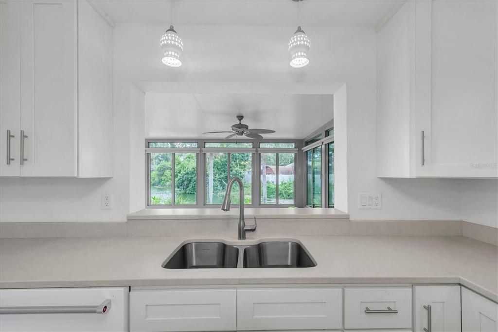 Active With Contract: $445,000 (2 beds, 2 baths, 1760 Square Feet)