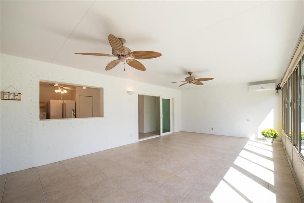 Active With Contract: $445,000 (2 beds, 2 baths, 1760 Square Feet)