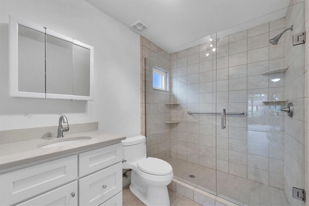 Active With Contract: $445,000 (2 beds, 2 baths, 1760 Square Feet)