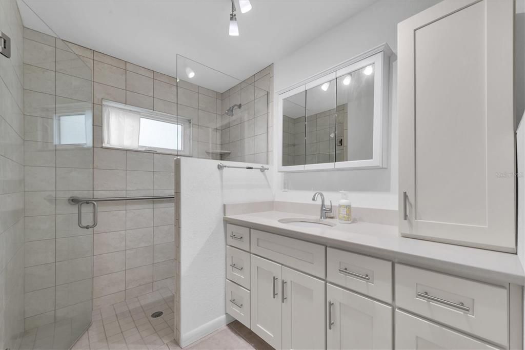 Active With Contract: $445,000 (2 beds, 2 baths, 1760 Square Feet)