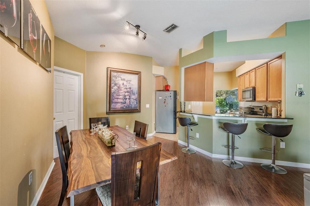 For Sale: $364,900 (4 beds, 2 baths, 1550 Square Feet)