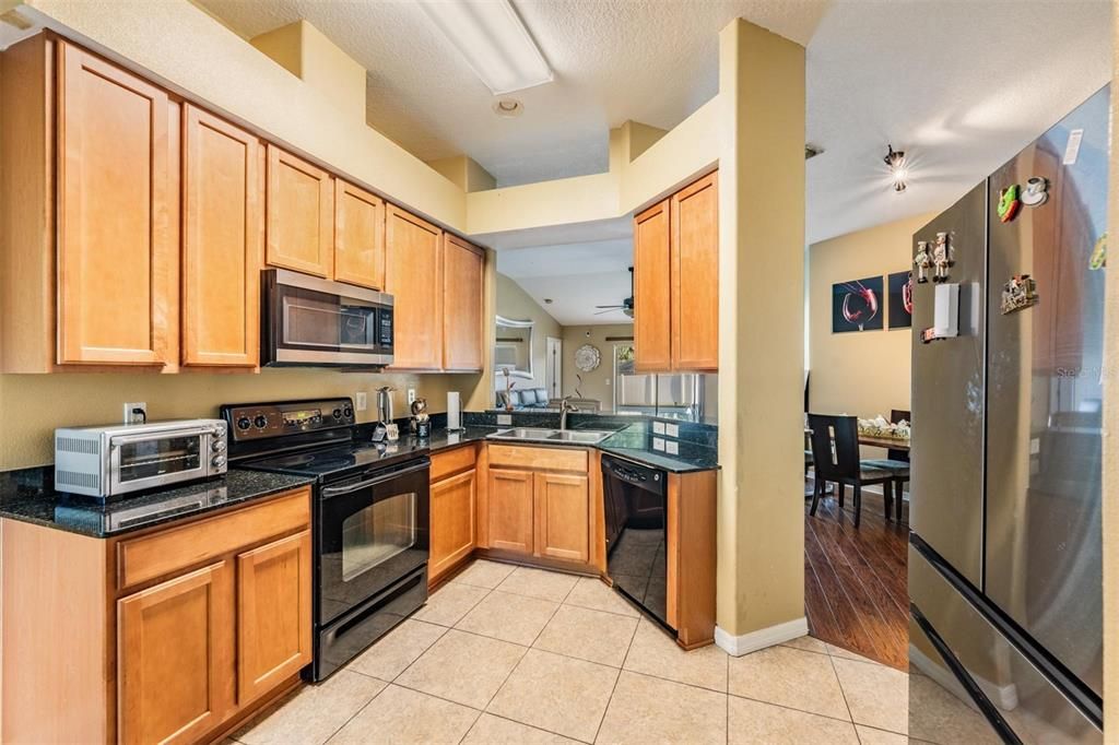 For Sale: $364,900 (4 beds, 2 baths, 1550 Square Feet)