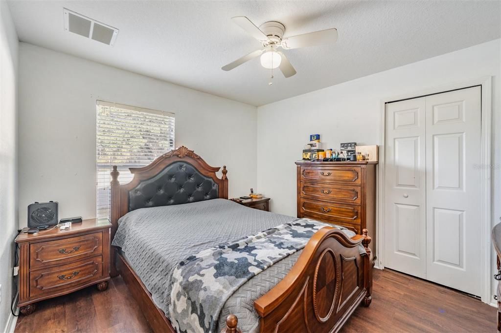 For Sale: $364,900 (4 beds, 2 baths, 1550 Square Feet)