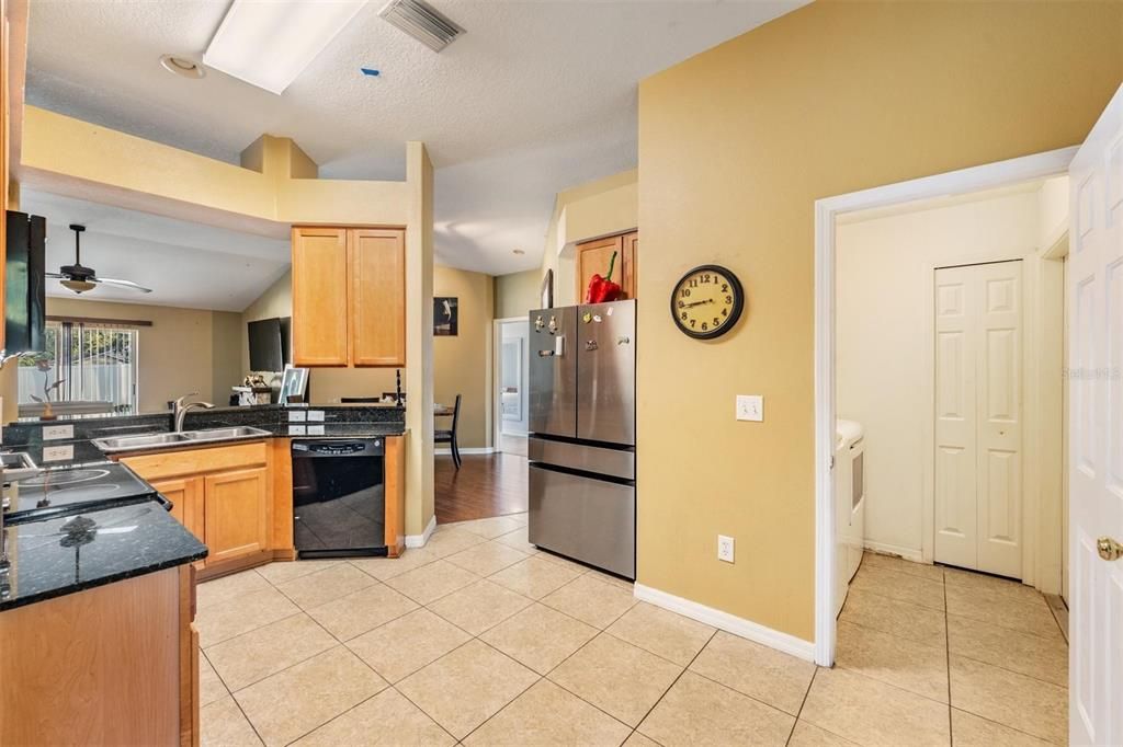 For Sale: $364,900 (4 beds, 2 baths, 1550 Square Feet)
