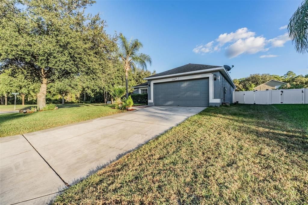 For Sale: $364,900 (4 beds, 2 baths, 1550 Square Feet)