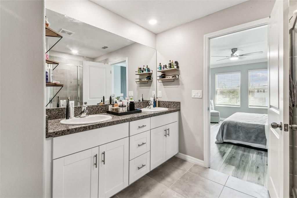 待售: $329,900 (3 贝兹, 2 浴室, 1601 平方英尺)