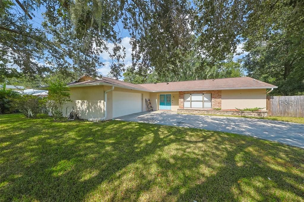 合同活跃: $409,700 (3 贝兹, 2 浴室, 1625 平方英尺)